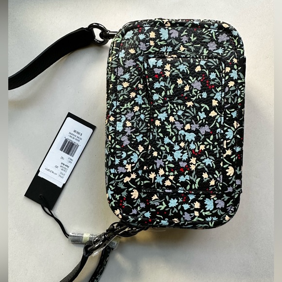 Marc Jacobs The Softshot Ditsy Floral 17 Crossbody Camera Bag - NWT - RRP $350 - Picture 2 of 6